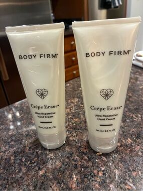 Body Firm Crêpe Erase Ultra-Reparative Hand Cream - White
